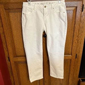 Jennifer Lopez white capri jeans size 4